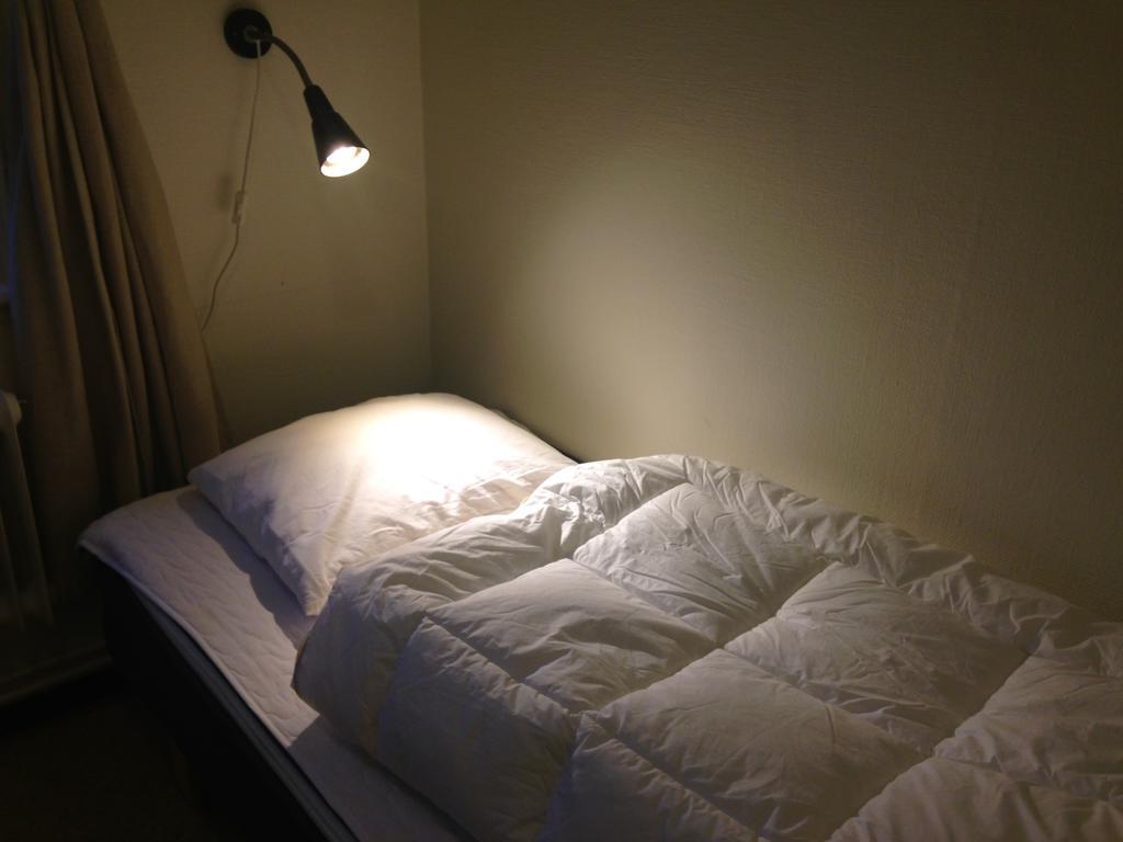 Ronneby Brunnspark Vandrarhem Och B&B Habitación foto