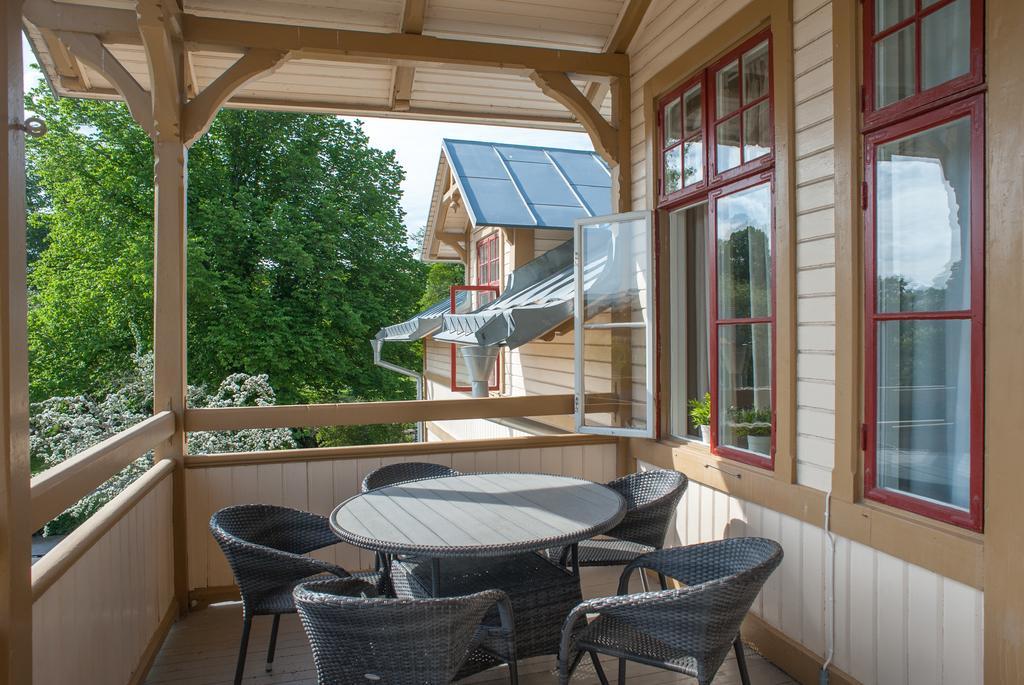 Ronneby Brunnspark Vandrarhem Och B&B Exterior foto