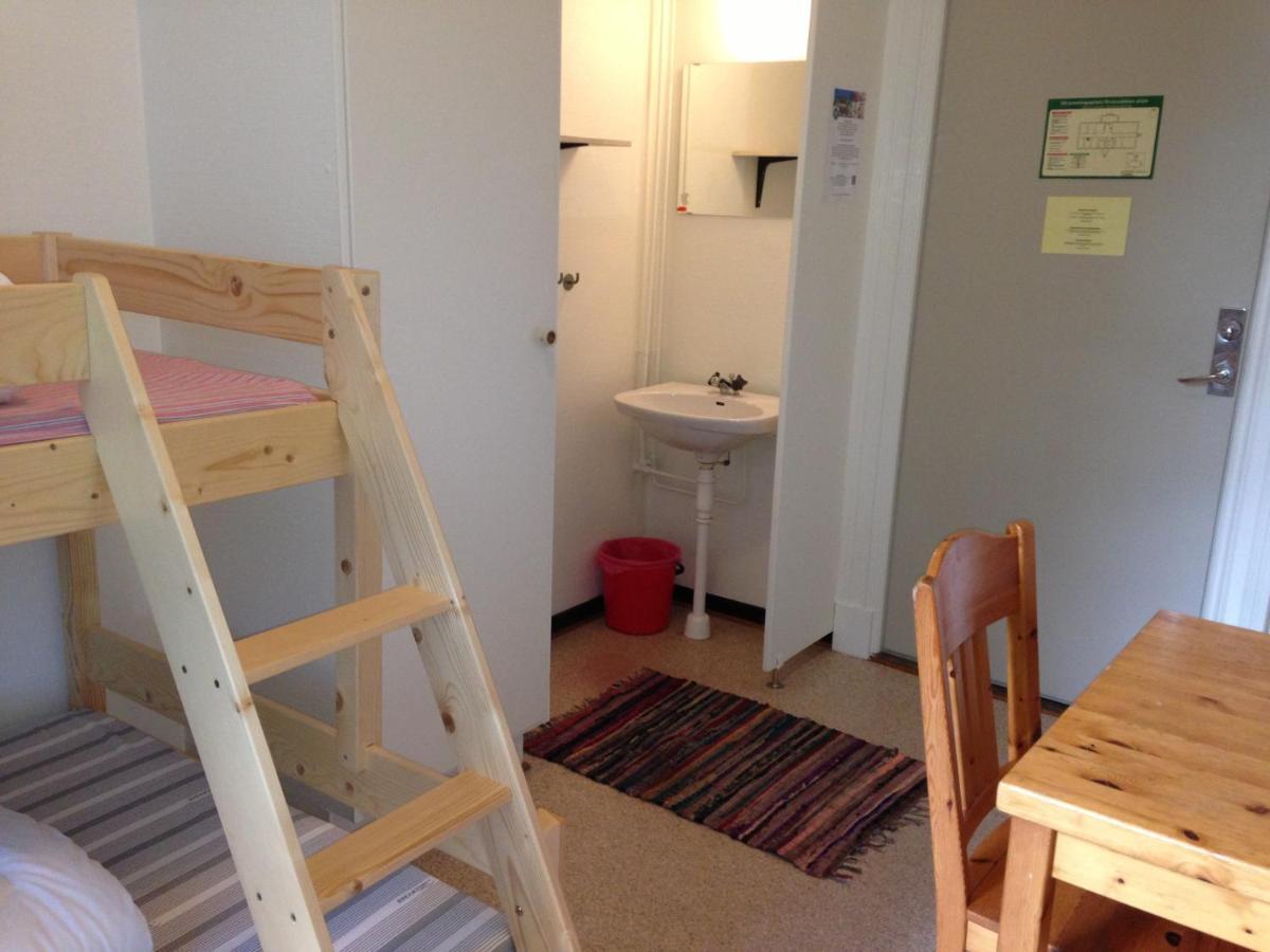 Ronneby Brunnspark Vandrarhem Och B&B Habitación foto